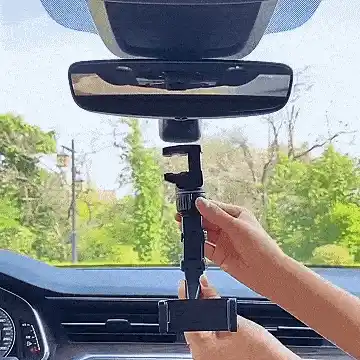 Phone holder in action